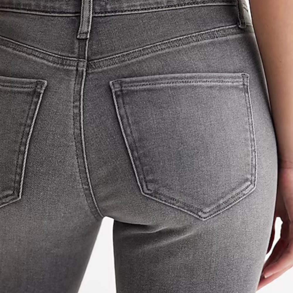 Express Women's Gray Slim Jeans - Picture 6 of 7